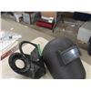 Image 6 : Welding Helmet, Gloves, Apron, 4 x 6 Blanket, Tank Holder 
