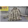 Image 3 : Ladies Fur Jacket Size Large