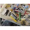 Image 6 : Utility Knives, Chalk Line, Measuring Device, Sanding, Plus