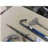 Image 3 : Wrecking Bars, Prys, Scrapers, Pipe Bender 