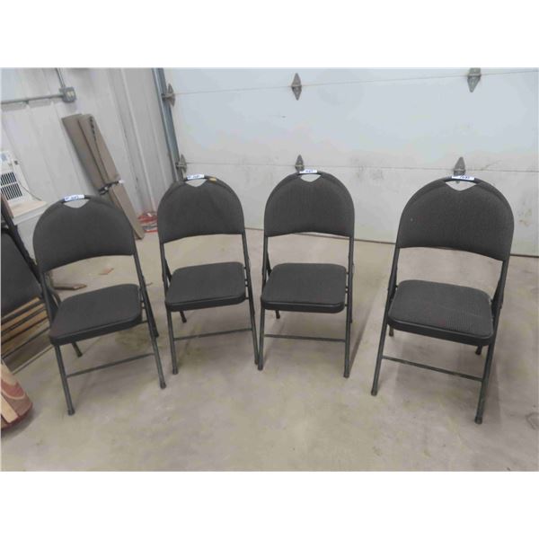 4 Folding Chairs with Soft Upholstered Seat