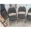 Image 6 : 4 Folding Chairs with Soft Upholstered Seat
