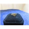 Image 2 : 10kt Yellow Gold Ladies Sz 5 Ring Total Weight .94 gr