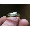 Image 6 : 10kt Yellow Gold Band with Diamonds SZ 10 Total Weight 5.1 gr