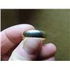 Image 5 : 10kt Yellow Gold Band Sz 7 Total Weight 2.3 gr