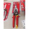 Image 4 : 10 Milwaukee Tools; Flip Knife, 12" Nail Puller, Folding Utility Knife, 11 in 1 Multi Tool,