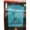 Image 2 : 2 Framed T-Shirts with Military Recognition Battles 17" x 32"