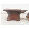Image 2 : Columbian Vice Co. Anvil 8.5 lb, 2 Smaller Sized Vices 