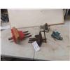 Image 1 : 4 Vices ; 2 Wood Vices + 2 Precision Vices 