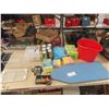 Image 1 : 6 Comet Cleaners 480g, Cleaning Sponge, Matches, Iron Board, Shelf Organizer,