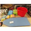 Image 2 : 6 Comet Cleaners 480g, Cleaning Sponge, Matches, Iron Board, Shelf Organizer,