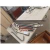 Image 1 : 12 Wrecking Bars, Nail Puller, Prys