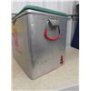 Image 2 : Vintage 7Up Cooler with Cushioned Lid