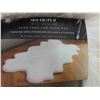 Image 2 : New Faux Fur Quad Rug 43" x 70"