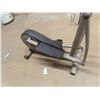 Image 3 : Pulse Monitor EE 220 Elliptical Exercise Machine