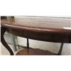 Image 5 : 1/4 Cut Oak Parlour Table - Vintage 18" x 28"x 29"