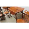 Image 3 : Maple Drop Leaf Table + 3 Chairs ; 30" x 40" x 22" - Fully Extended 30" x 40" x 38"