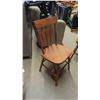 Image 8 : Maple Drop Leaf Table + 3 Chairs ; 30" x 40" x 22" - Fully Extended 30" x 40" x 38"