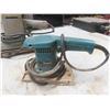 Image 2 : 5 Power Tools ; 3/8" Jobmate Drill, Craftsman Polisher, Makita Finishing Sander,