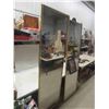 Image 1 : 2 Slide Closet Matching Doors 25" x 79"