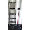 Image 1 : Step Ladder & Snow Shovel Cat B