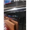 Image 2 : Mercury 4.5 Out Board Motor Cat B