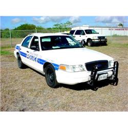 2002 FORD CROWN VICTORIA