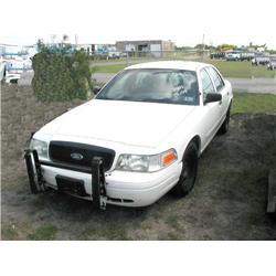 2001 FORD CROWN VICTORIA