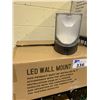 Image 2 : CASE OF LED WALL MOUNTS