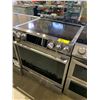 Image 1 : LG STUDIO STAINLESS STEEL INDUCTION STOVE WITH CONVECTION OVEN