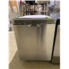 Image 1 : WHIRLPOOL GOLD SERIES BUILT-IN STAINLESS STEEL DISHWASHER