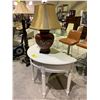 Image 1 : PAINTED WHITE D SHAPED TALE WITH TABLE LAMP