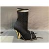 Image 2 : PAIR OF FENDI ROMA BOOTS SIZE 37