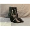 Image 2 : PAIR OF SAINT LAURENT BOOTS SIZE 37.5