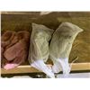 Image 4 : 5 PAIRS OF ASSORTED SLIPPERS