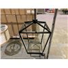 Image 2 : HANGING LIGHT FIXTURE