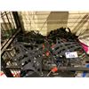 Image 2 : SHELF OF RUBBER TIRE CHAINS