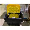 Image 1 : 6 102L TOUGH TOTES WITH 7 LIDS & ADJUSTABLE DOLLY