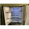 Image 2 : SAMSUNG STAINLESS STEEL FRENCH DOOR WITH ROLLOUT FREEZER & WATER/ICE DISPENSER