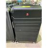 Image 2 : 3 SWISS GEAR RIVIERA COLLECTION LARGE LUGGAGE PIECES