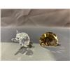Image 2 : SWAROVSKI CRYSTAL PLAQUE WITH LION SILHOUETTE, SMALL SWAROVSKI CRYSTAL ELEPHANT (BROKEN TAIL) & 2
