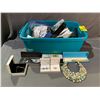 Image 1 : BIN OF ASSORTED JEWELRY