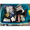 Image 2 : BIN OF ASSORTED JEWELRY