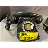 Image 2 : 2 VINTAGE TELEPHONES