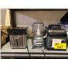 Image 2 : SHELF OF ASSORTED ITEMSI NCLUDING; TOASTER, BLENDER, COFFEE MAKER & MORE