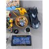 Image 2 : 2 Melissa & Doug Puzzles, Batman Car, Collector Button Pins & More