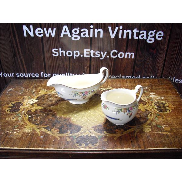 2 JOHNSON BROTHERS PORCILAIN GRAVY BOAT AND CREMER
