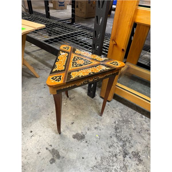 Musical storage table musical needs repair