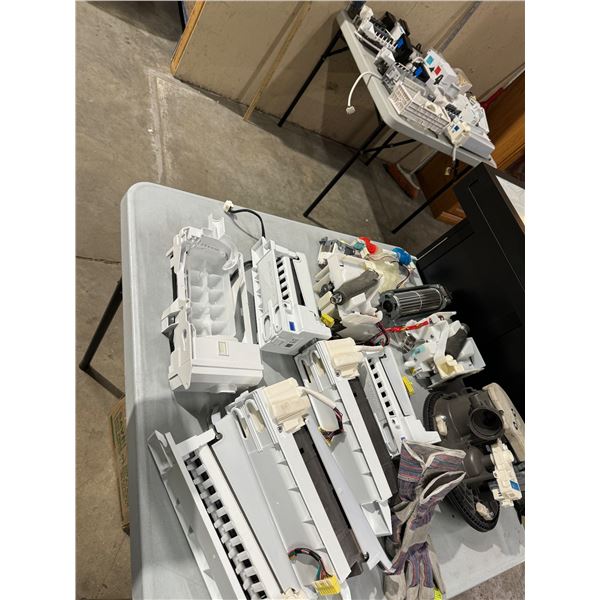 Large lot of ice makers