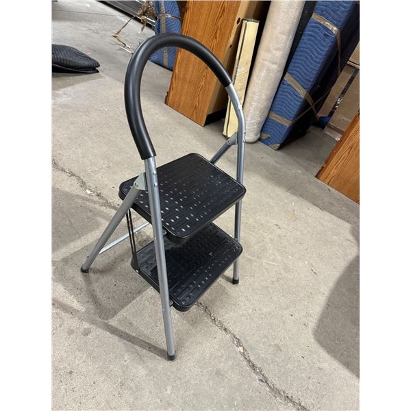 Step ladder